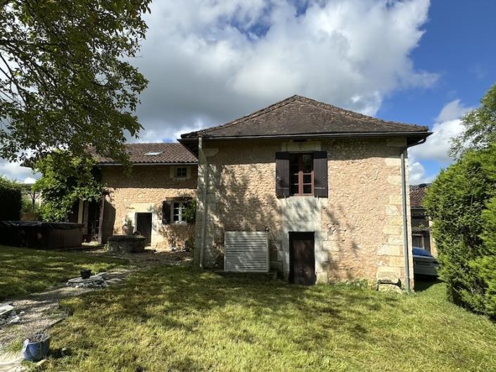 Image No.1-Chalet de 3 chambres à vendre à Saint-Sulpice-de-Roumagnac