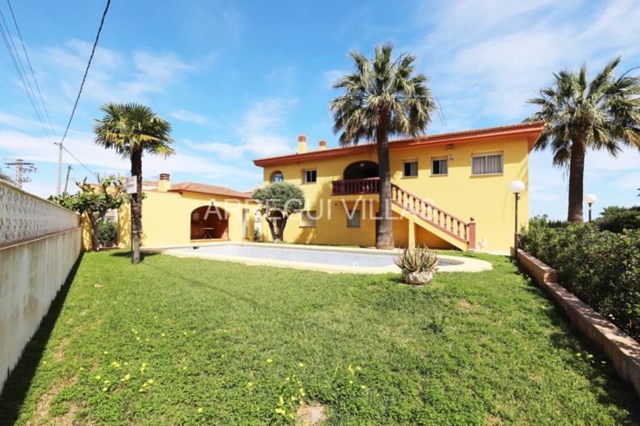 Image No.1-4 Bed Villa for sale