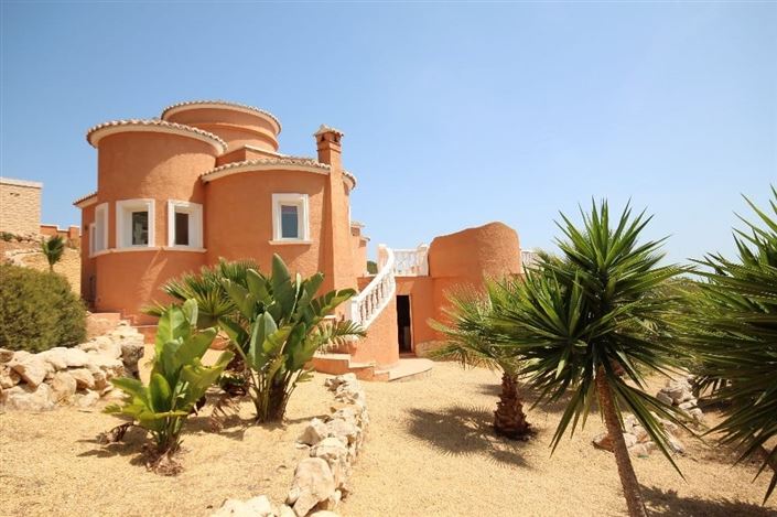 Image No.1-3 Bed Villa for sale