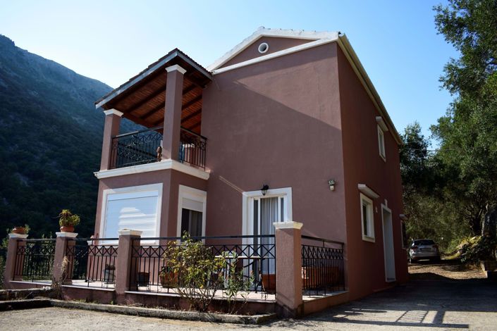 Image No.1-3 Bed House for sale