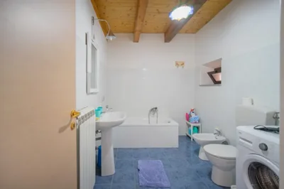 originalfirst-floor-bathroom66cc9a218c7efjpg