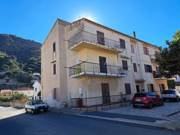 1 - Calabre, Appartement