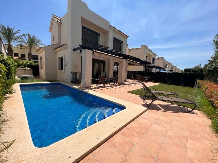 Image No.1-3 Bed Villa for sale