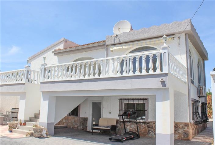 Image No.1-5 Bed Villa for sale