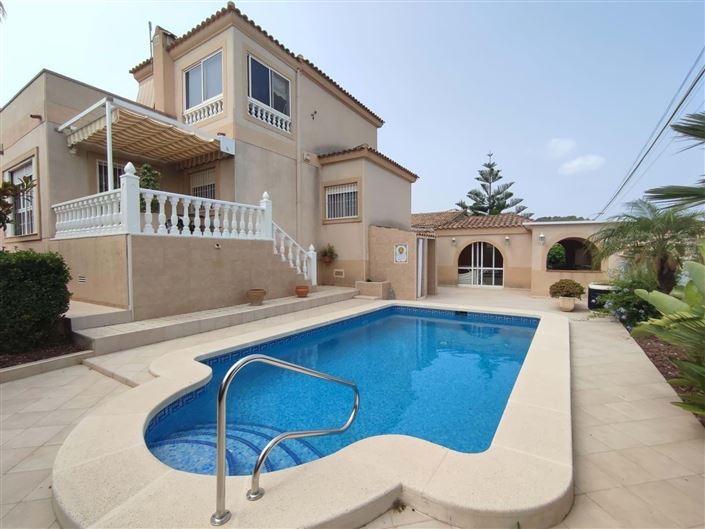 Image No.1-3 Bed Villa for sale