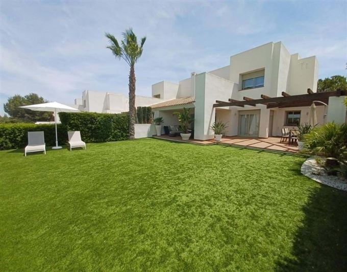 Image No.1-3 Bed Villa for sale