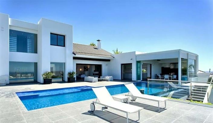 Image No.1-5 Bed Villa for sale