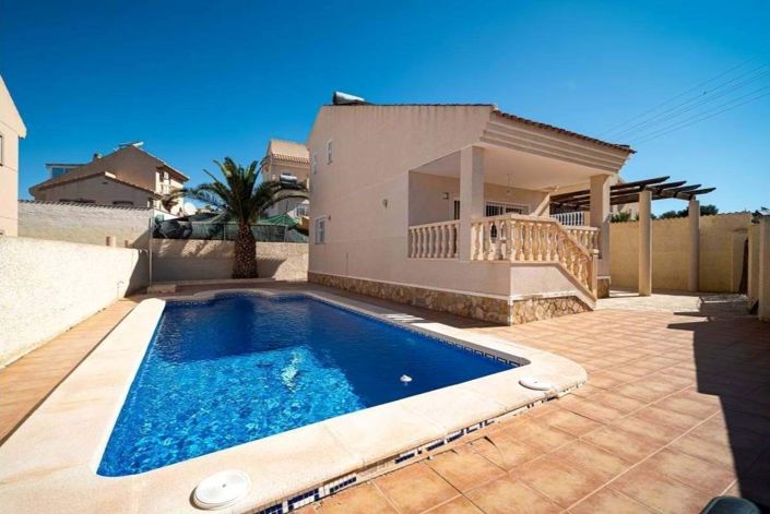 Image No.1-3 Bed Villa for sale