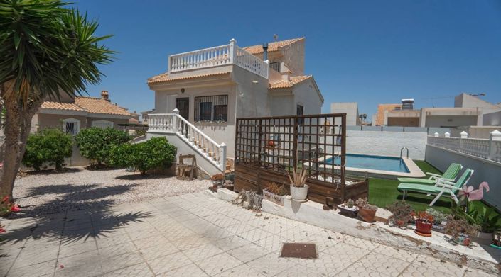 Image No.1-3 Bed Villa for sale