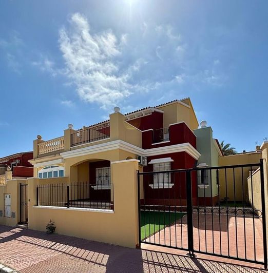 Image No.1-3 Bed Villa for sale