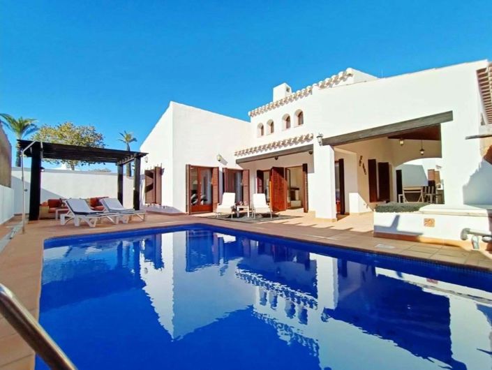 Image No.1-3 Bed Villa for sale