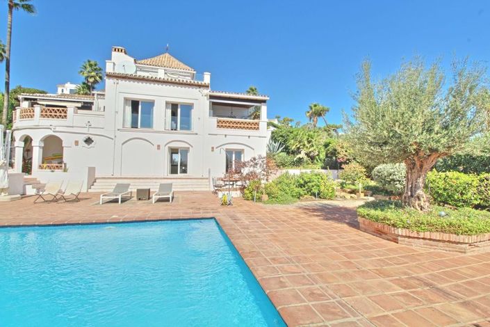 Image No.1-4 Bed Villa for sale