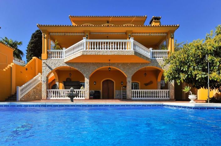 Image No.1-5 Bed Villa for sale