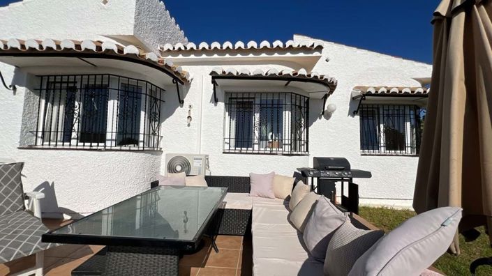 Image No.1-3 Bed Villa for sale