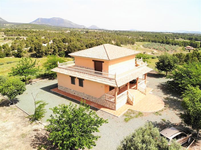 Image No.1-4 Bed Villa for sale