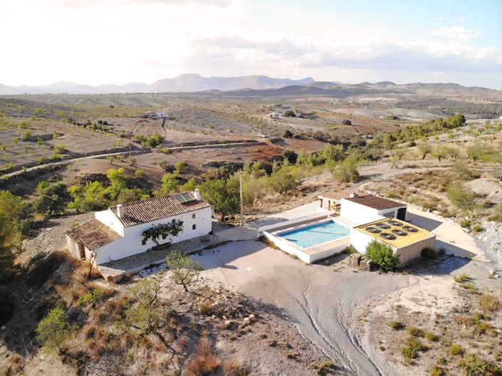 Image No.1-4 Bed Cortijo for sale