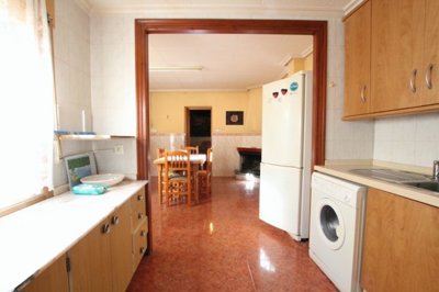 1448147933spacious3bedroomvillagetownhouse190