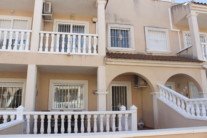 Image No.1-3 Bed Townhouse for sale