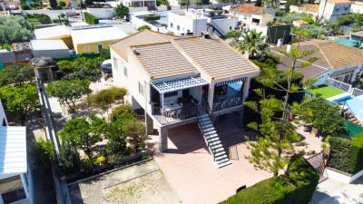 Detached-Villa-for-sale-in-La-Marina--2---Portals-