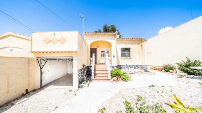 Detached-villa-for-sale-in-La-Marina--2---Portals-