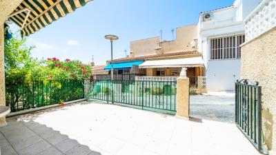 Terraced-Property-For-Sale-In-Costa-Blanca--11---Canva-