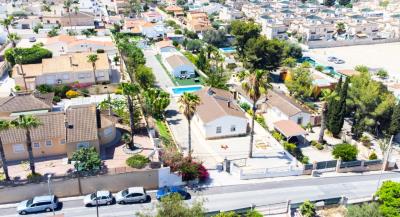 Villas-for-sale-in-La-Marina-with-private-pool--1---Portals-