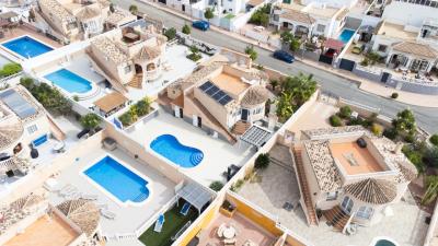 Detached-Villa-for-sale-in-Costa-Blanca--3---Portals-