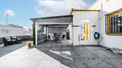 Quad-Villa-for-sale-in-La-Marina--3---Portals-