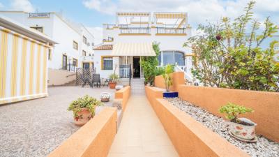 Property-for-sale-in-La-Marina--4---Canva-