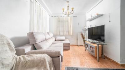 Property-for-sale-in-La-Marina--7---Canva-