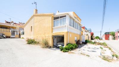 Terraced-Property-For-Sale-In-La-Marina--1---Canva-