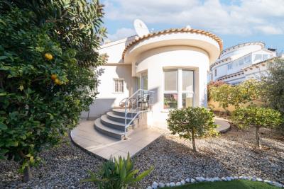 Villa-for-sale-in-La-Marina--6---Portals-