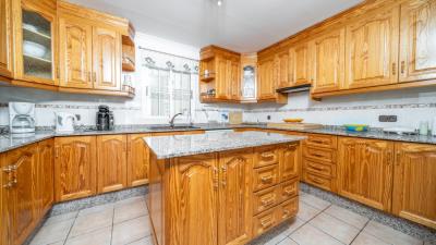 Detached-villa-for-sale-in-Alicante--13---Canva-