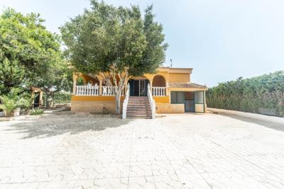 Villa-for-sale-in-Costa-Blanca--3---Portals-