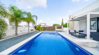 Modern-Villa-for-sale-in-Costa-Blanca--2---Canva-