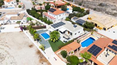 Modern-Villa-for-sale-in-Costa-Blanca--4---Canva-