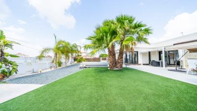 Modern-Villa-for-sale-in-Costa-Blanca--6---Canva-