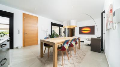 Modern-Villa-for-sale-in-Costa-Blanca--14---Canva-