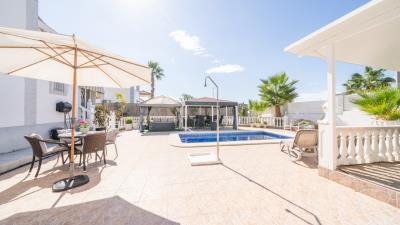 Detached-Property-for-sale-in-La-Marina--4---Canva-