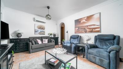 Detached-Property-for-sale-in-La-Marina--7---Canva-