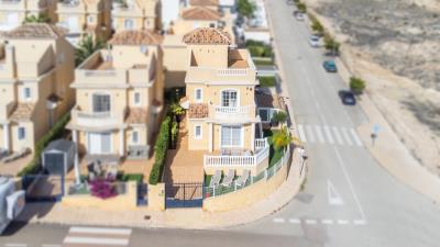 Detached-villa-for-sale-in-La-Marina--1---Canva-