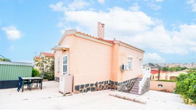 Detached-Property-for-sale-in-La-Marina--1---Canva-