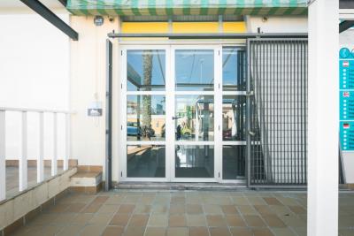 Business-Premises-for-Sale-in-La-Marina--2---Canva-