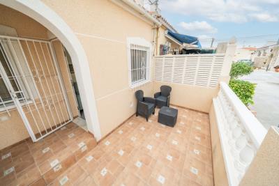 Property-for-sale-in-La-Marina--6---Canva-