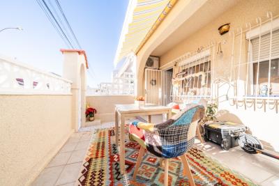 Townhouse-for-sale-in-La-Marina--7---Portals-