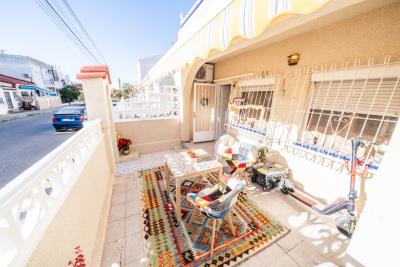 Townhouse-for-sale-in-La-Marina--8---Portals-