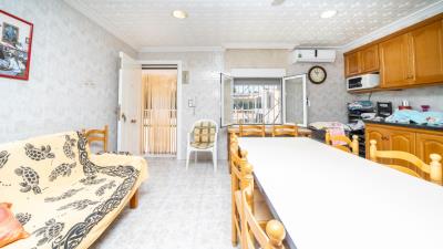 Villa-for-sale-in-La-Marina-with-private-pool--11---Portals-