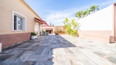 Detached-Villa-for-sale-in-Costa-Blanca--6---Canva-