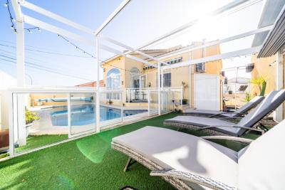 Villa-for-sale-in-La-Marina--5---Portals-