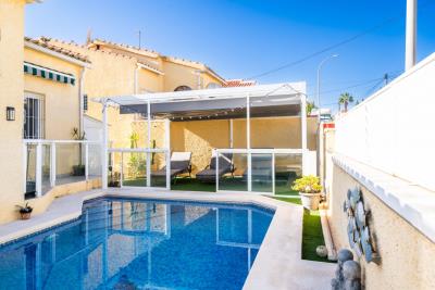 Villa-for-sale-in-La-Marina--6---Portals-